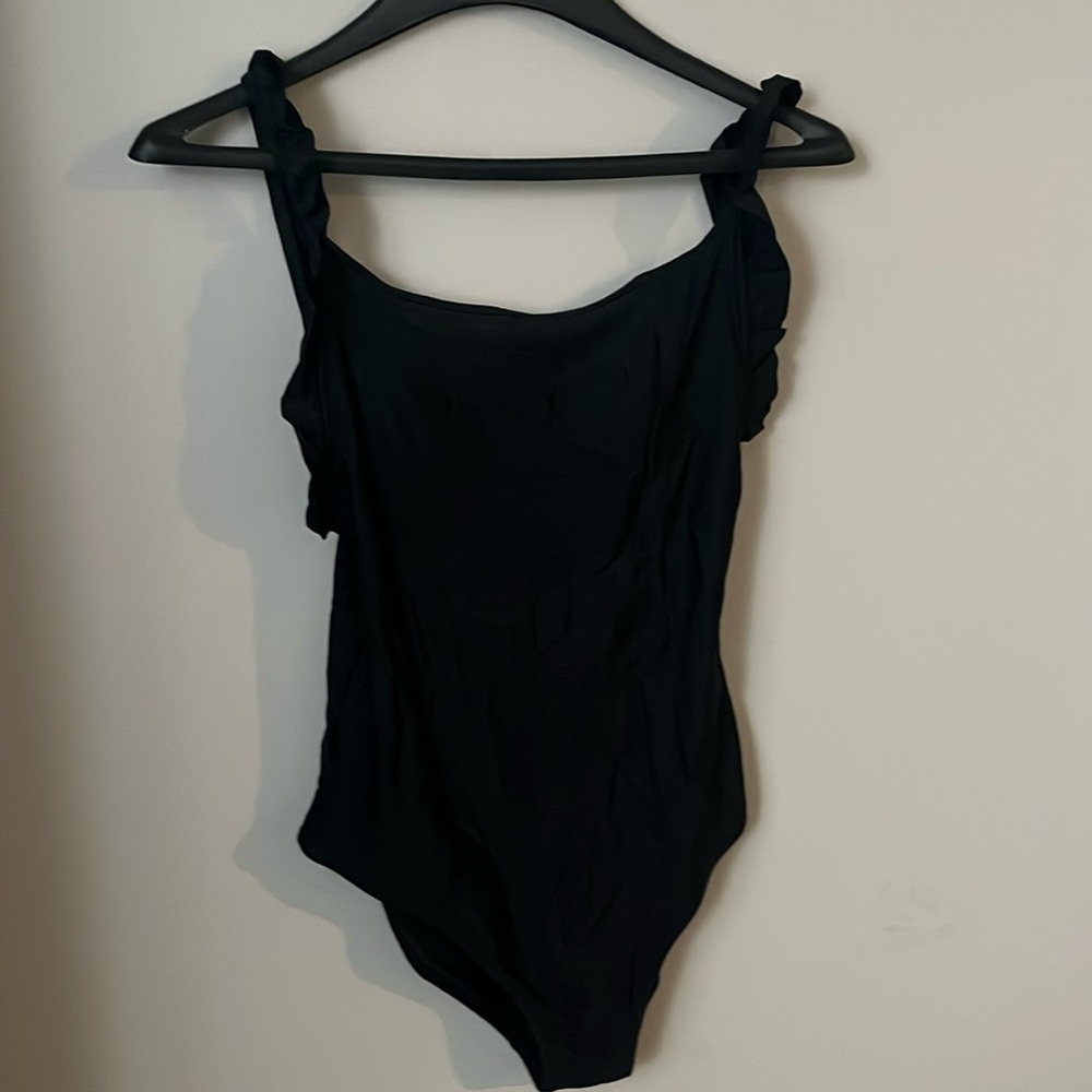 Aerie one Piece Full Coverage Ruffle strap swimsuit